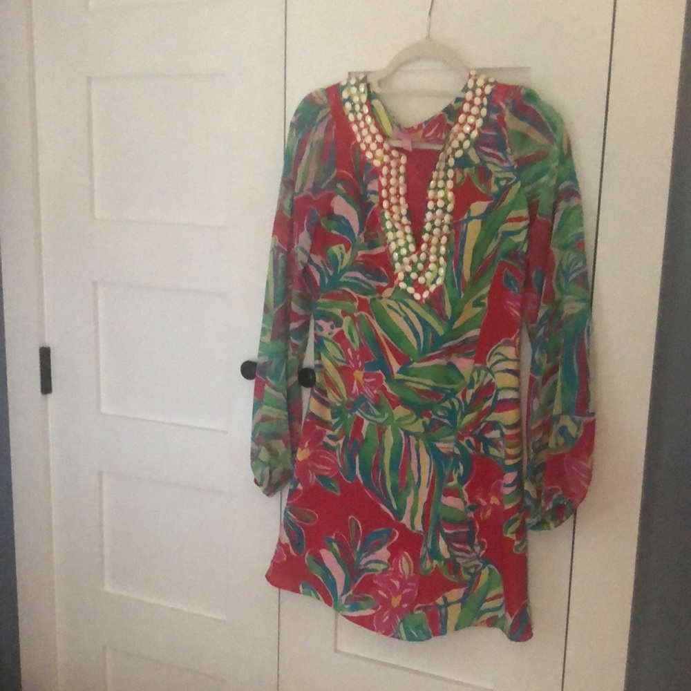 Never worn size 2 Lilly Pulitzer dress